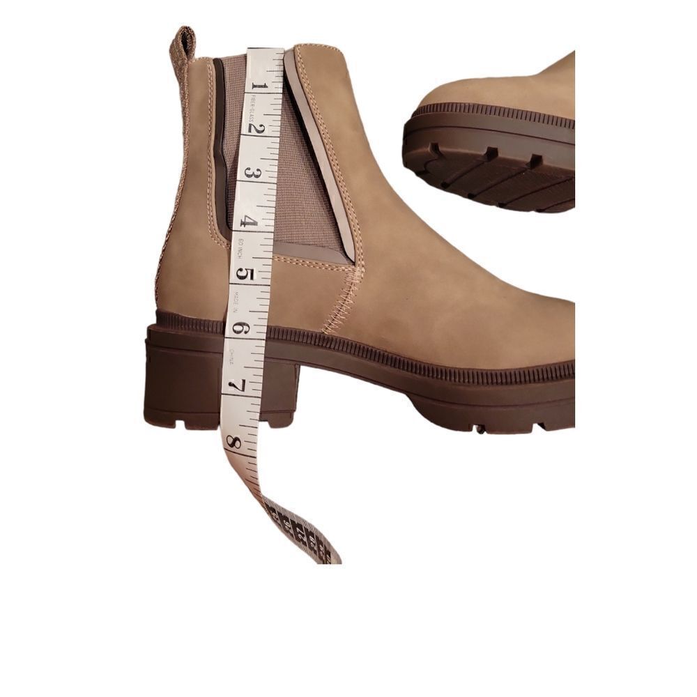 NWOT Rocket Dog IGGIE TAUPE CHELSEA BOOT 6.5 - Picture 15 of 15